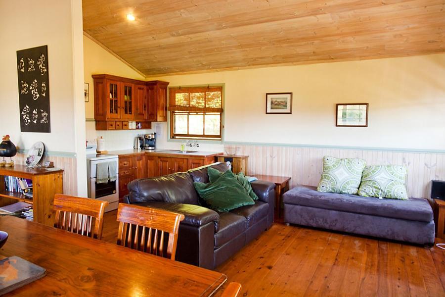 Minimbah Farm Cottages-Family Farmstay- Choose From 2 & 3 Bedroom Cottages And 6 Bedroom House Kangaroo Valley Eksteriør billede